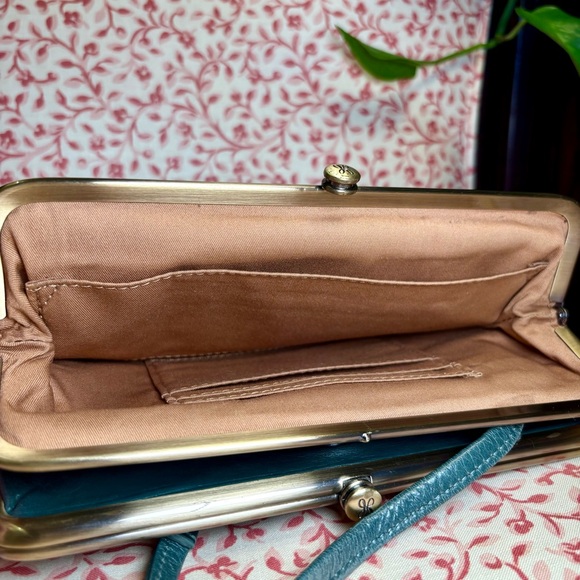 HOBO Leather Lauren Crossbody Bag in Sage Leaf Green *Needs Repair* - Picture 7 of 7